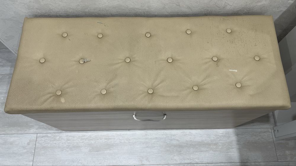 Продам обувницу в хорошем состоянии торг