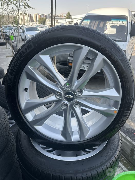 Malibu 19 mishelin baloni bilan