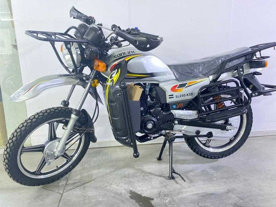 Мотоцикл Sonling   и Yaki 200cc
