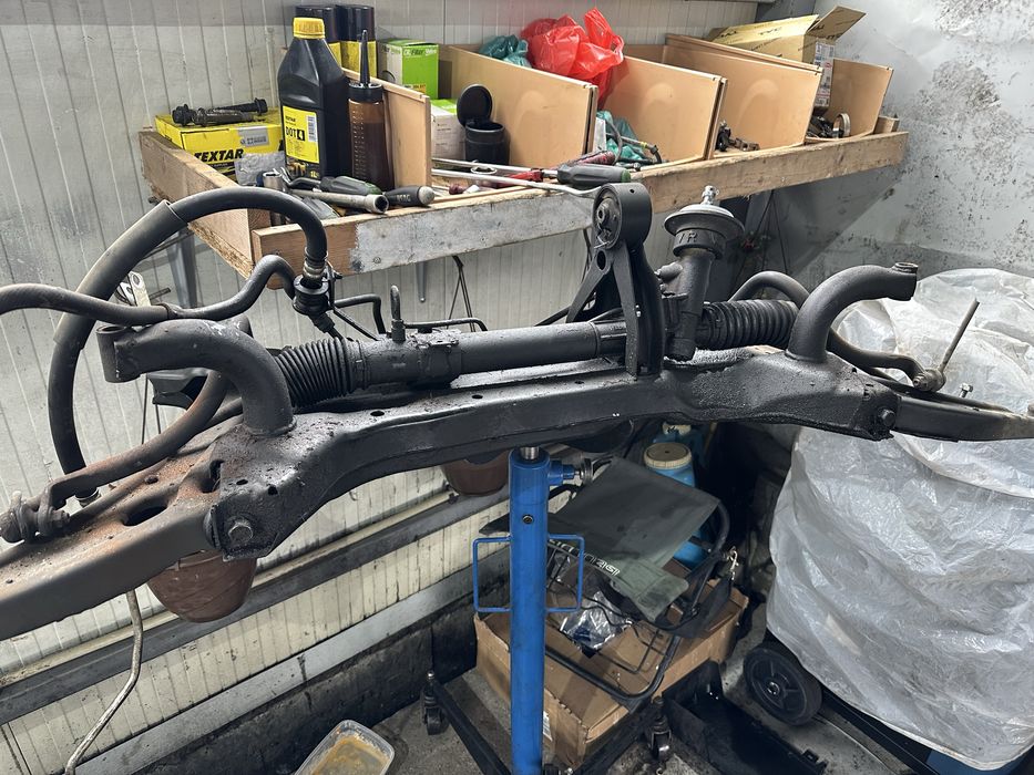 Преден мост/Магаре за Митсубиши Аутлендър дизел до 2013г.!