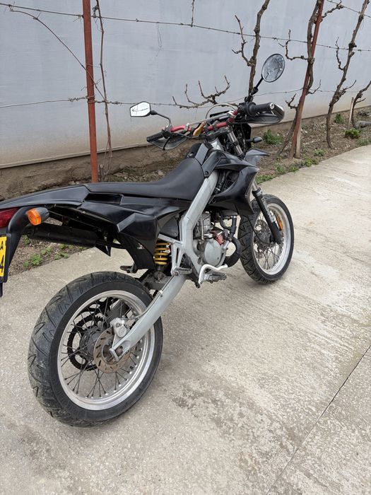 Super moto 49cm2 inmatriculata cu asigurare ITP