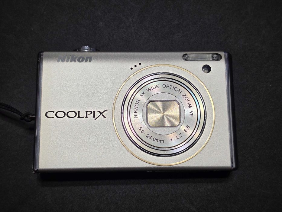 Aparat foto digital compact Nikon Coolpix S640 12.2MP 5xZoom
