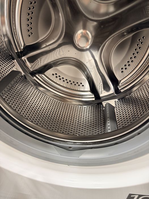 Продавам пералня AEG 6000 Series ProSense