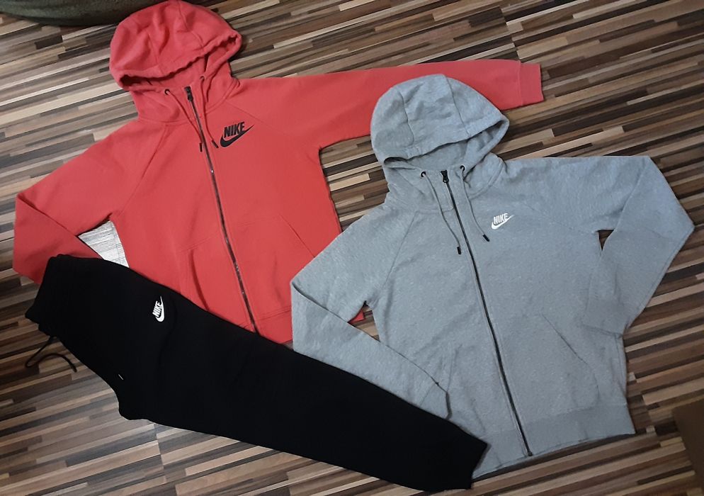 (XS) NIKE оригинални екипи(109лв) Myprotein GYMSHARK сет (20лв)