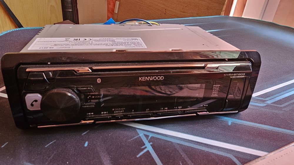 Дигитален медия receiver Kenwood - KMM-BT203