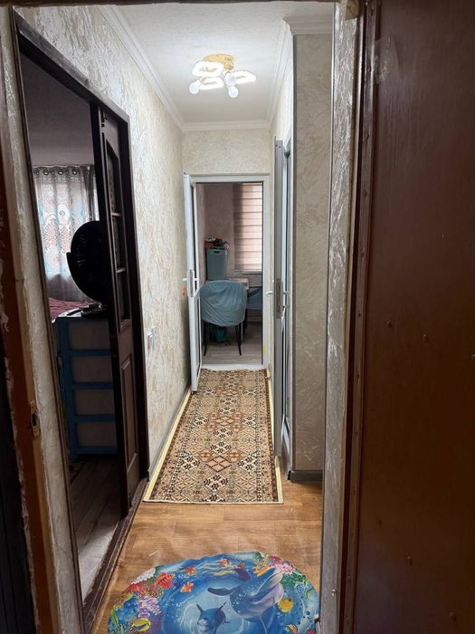 Сдается 1 ком кв в Чирчике 3 мкн 4 этаж не долеко от дороги