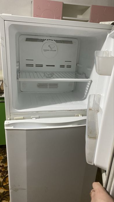 Продам холодильник