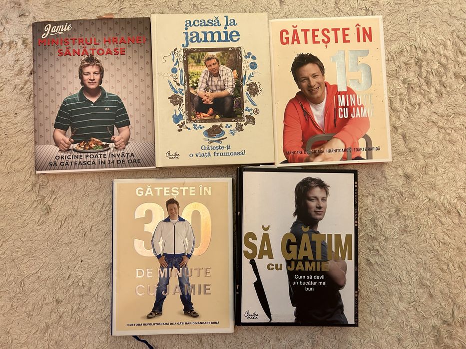 Jamie Oliver carti bucate/ gatit / bucatarit , ca noi