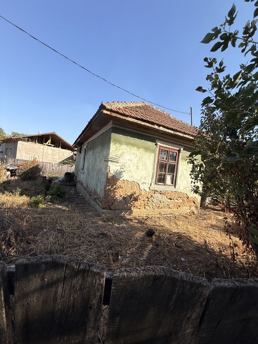 Vand teren intravilan 700mp utili