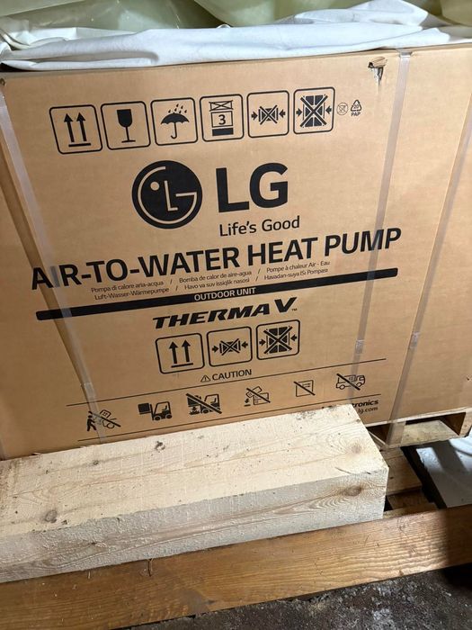 Термопомпа LG Therma V HM091 U44 Monobloc 9 KW