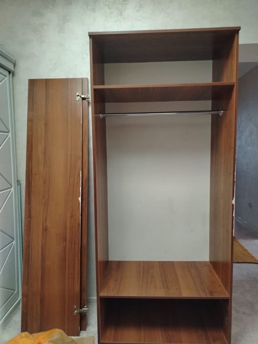 Срочно продается шкаф