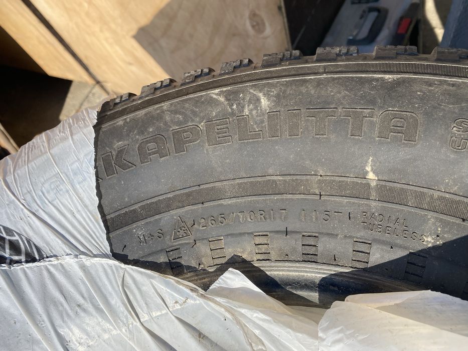 Продам резину нокиан R17