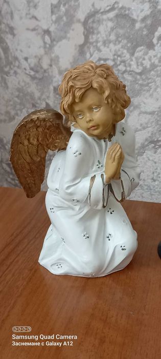 Ангелче-полирезин