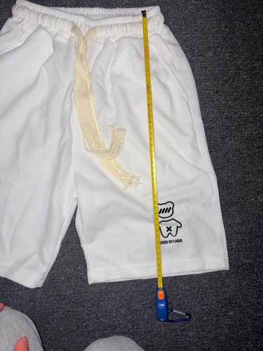 Pantaloni scurti sireturi lungi