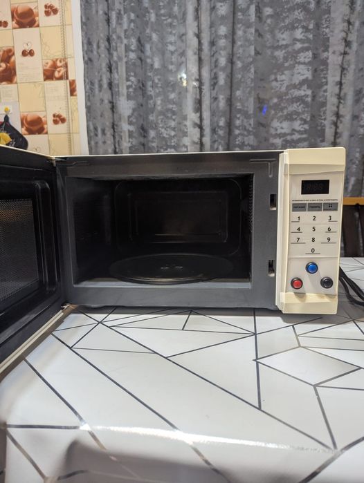 Микроволновка АВА