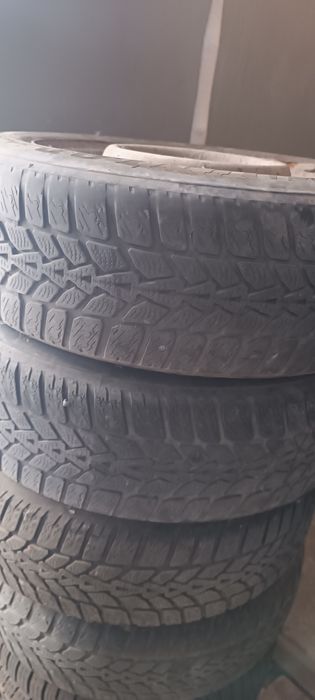 Баллоны с дисками. Резина. Диски.