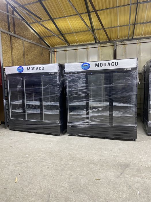 Vitrina verticala cu 3 usi MODACO LED NOUA