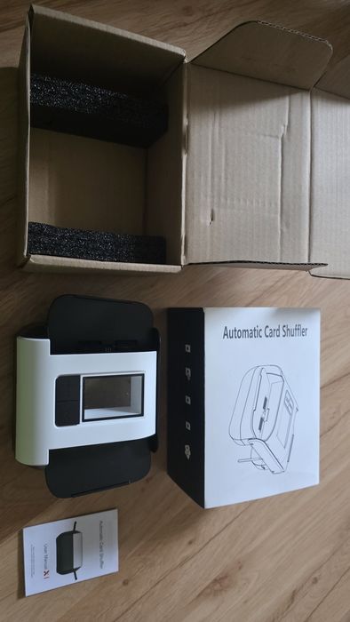 Автоматичен разбърквач на карти!