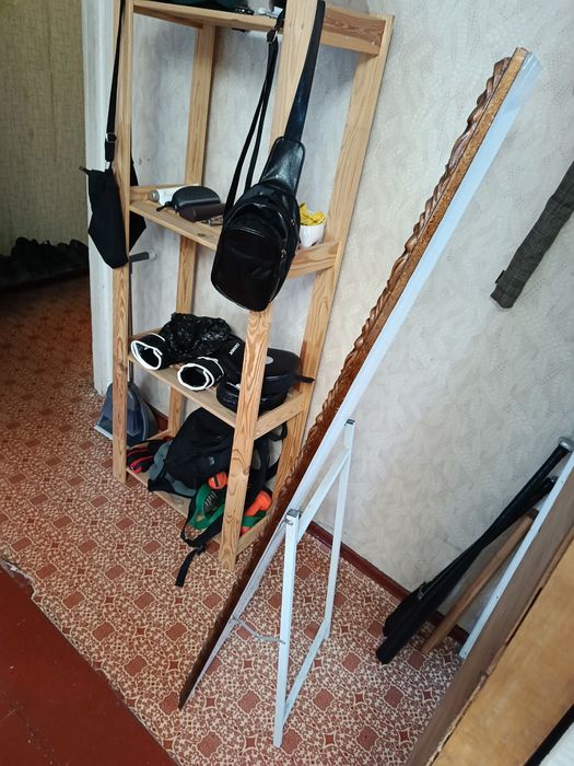 Зеркало Ikea и шкаф