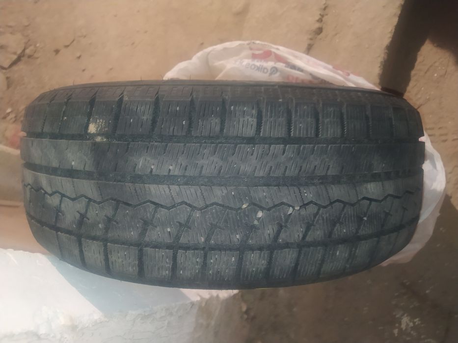Автомобильный шины