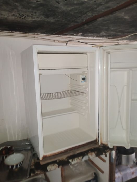 Haladelnik sotiladi.marazelnikchasi yaxshi ishlaydi. Matori yangi