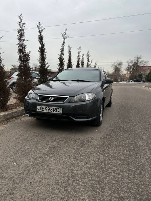 Gentra sotiladi srochno uzimiki