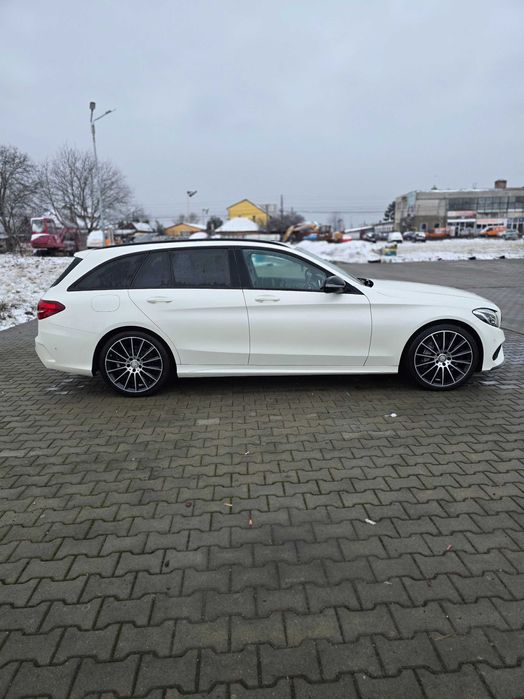 Mercedes C-Klass C220d AMG Pachet Interior-Exterior Led Navi Camera