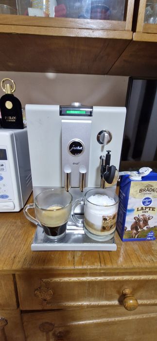Espressor automat cafea Jura ena 3 cappuccino