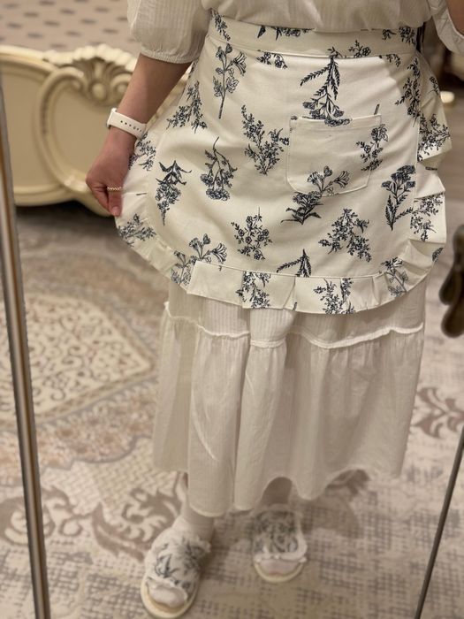 Фартук+ тапочки по очень приятной цене