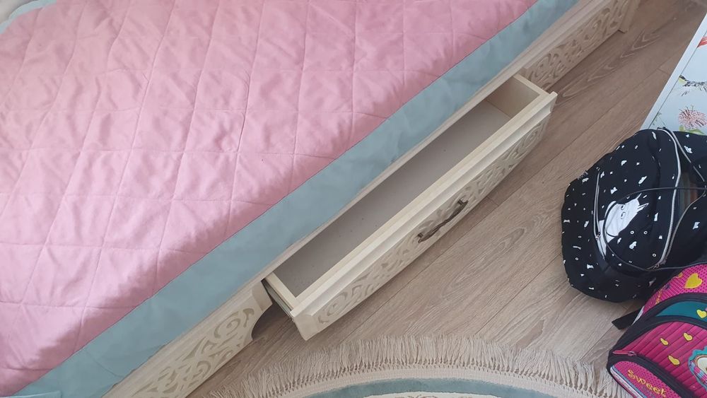 Продам детскую кровать