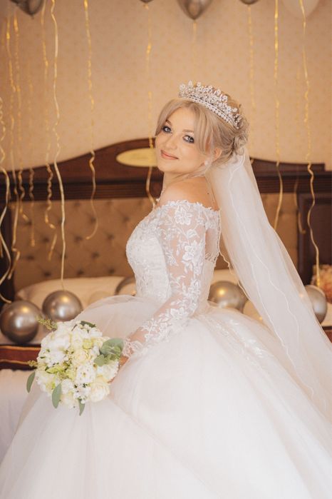 Vand rochie de mireasa Aryanna Karen, model CINDERELLA