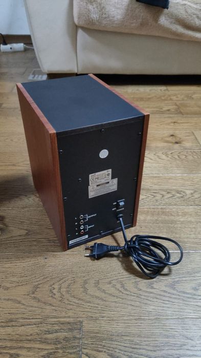 Sistem Boxe Genius 2.1  45 W subwoofer si 2 sateliti