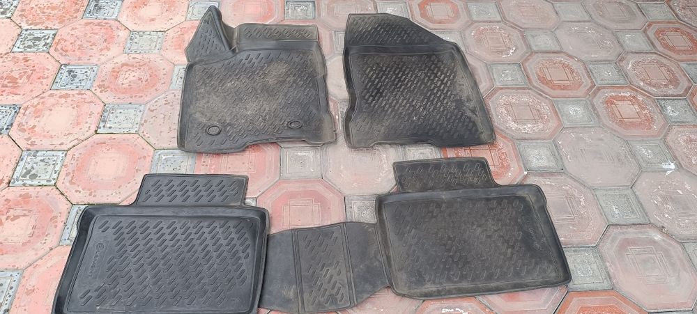 На Lada Vesta акссесуары