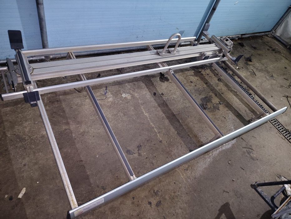 Rafturi și portbagaj cu suport scara pt autoutilitara atelier mobi