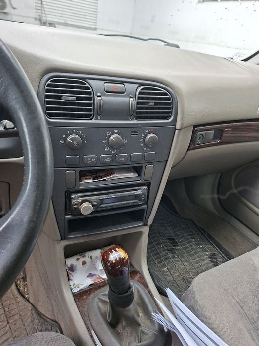 Автомобил "Волво" V40