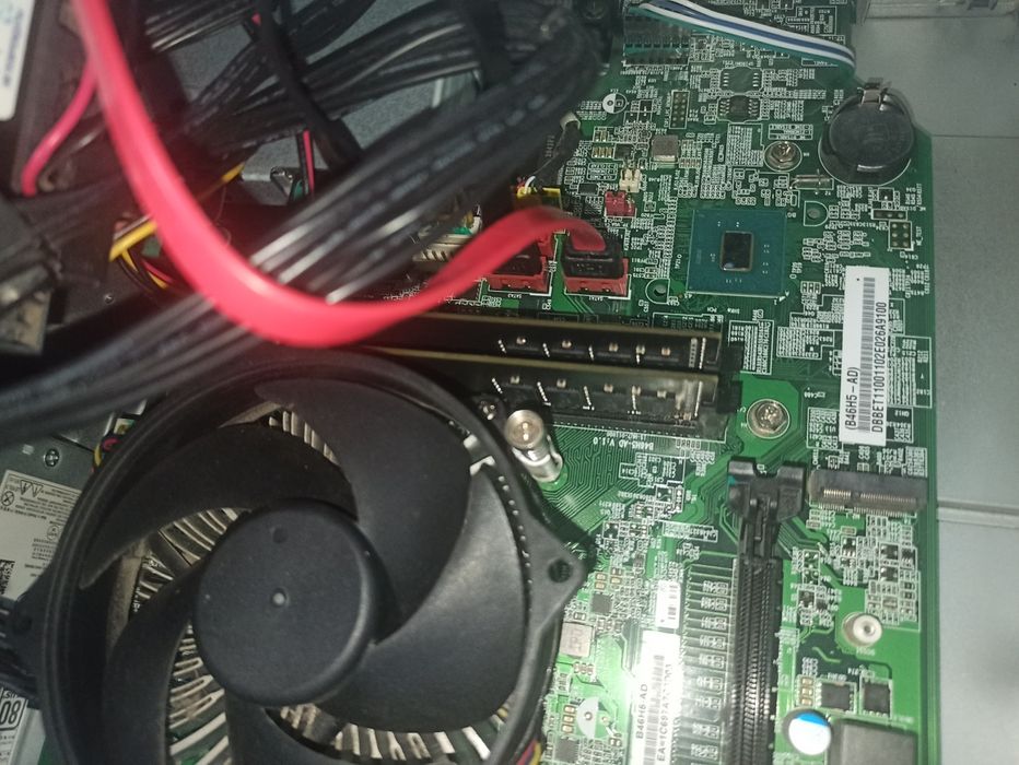 Срочно продам обмен на смартфон i510400f