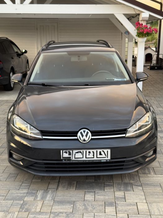 VOLKSWAGEN Golf 2017