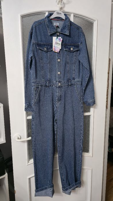 Джинсовый комбинезон