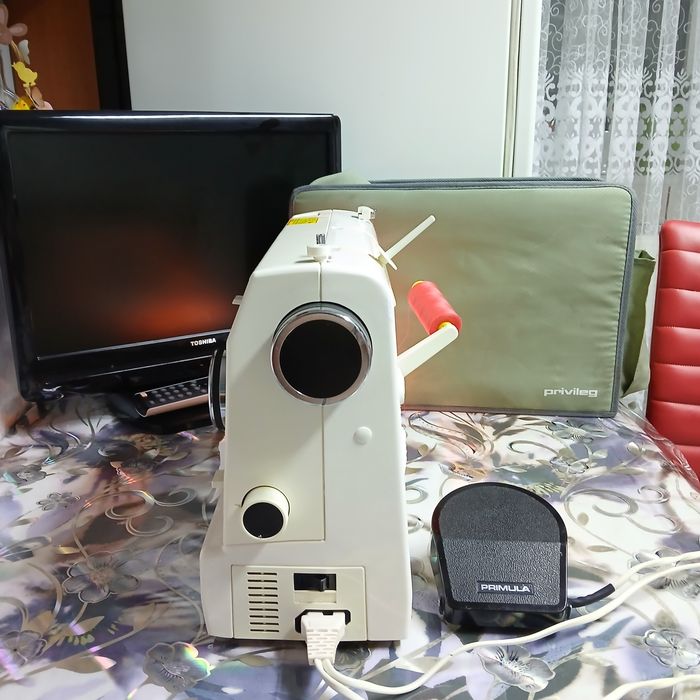Masina de cusut PRIVILEG  SUPERSTAR electronic cu butoniera automata si multiple operatii