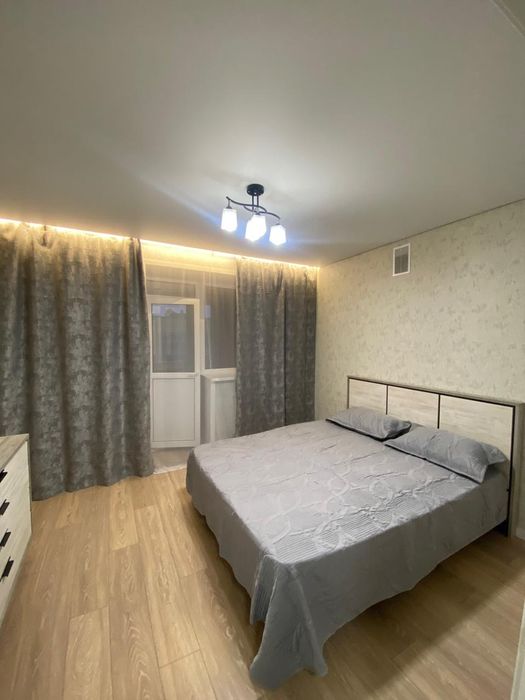 Продам 2 Ком квартиру в центре города