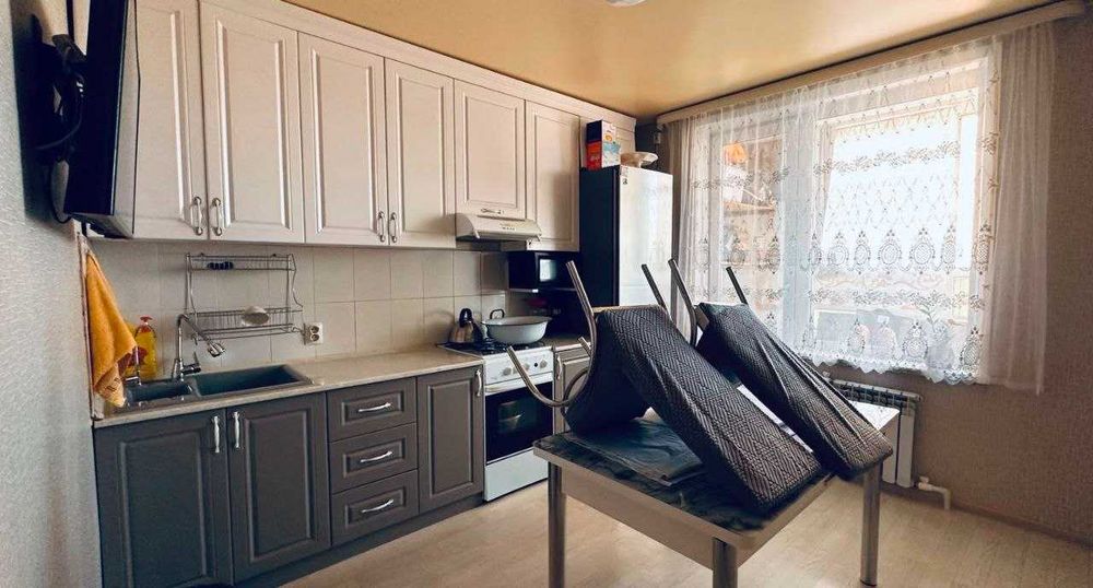 Продам 3-х комнатную квартиру, мкр Береке
