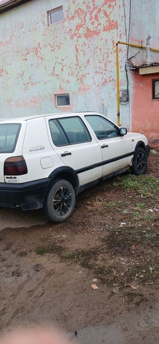 Гольф 3;1,6  авто