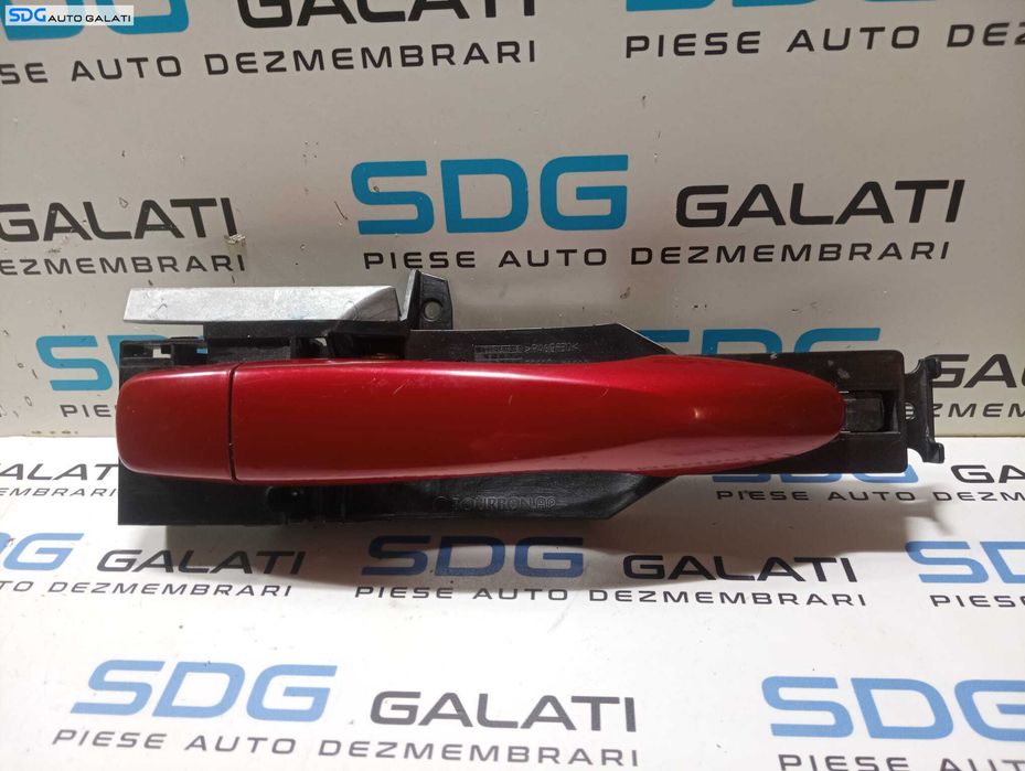 Maner Exterior Complet cu Suport de pe Usa Portiera Dreapta Fata Nissan Qashqai J11 2013 - 2020 Cod 80610-21133 [M4758]