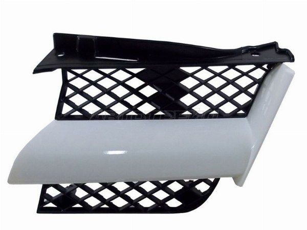 Решетка радиатора  Mitsubishi Outlander