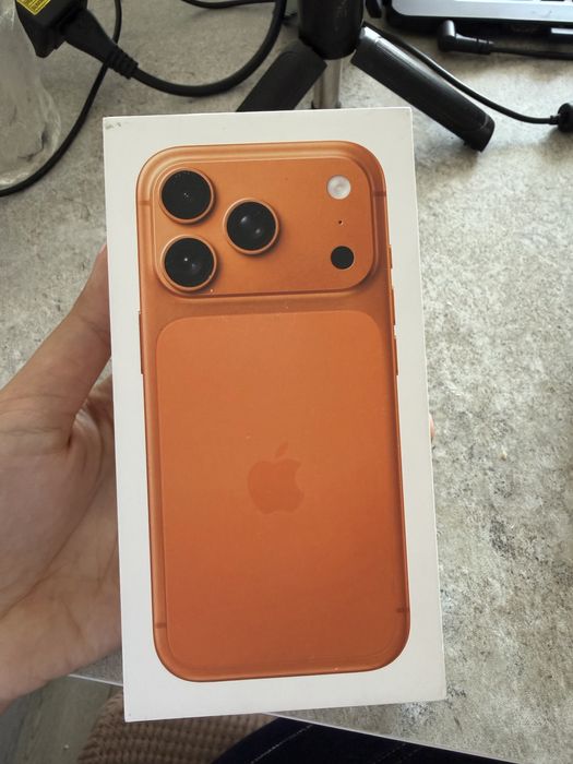 IPhone 17 pro, cosmic orange, 256gb, nano sim