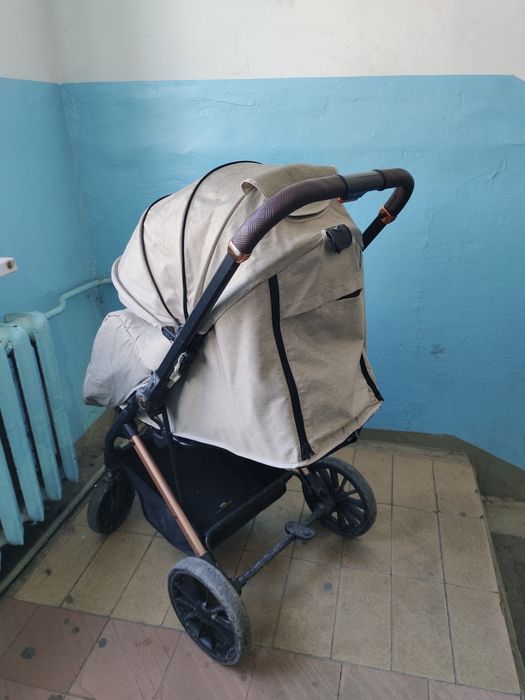 Продам коляску в отличном состоянии