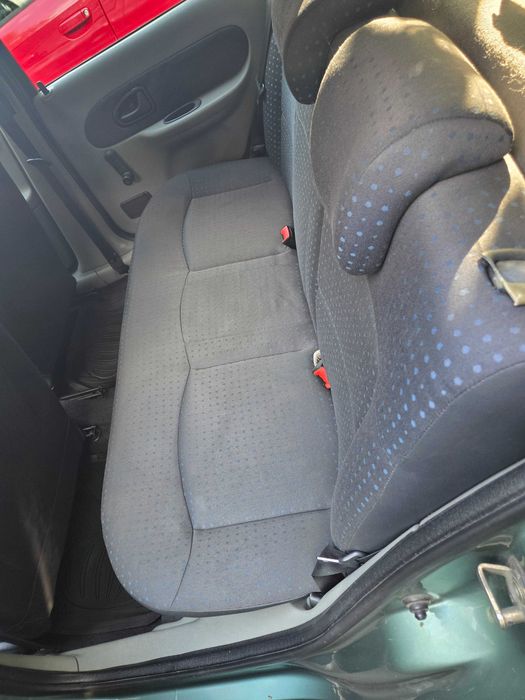 Renault Clio 1.4 16V 98 CP • 2004 • 110.491 km