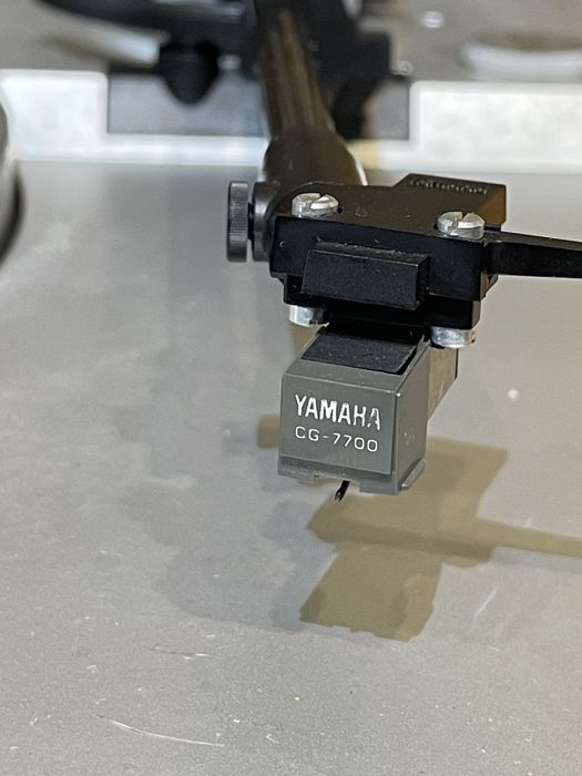 Pickup yamaha p 220 cu doza originala cg 7700