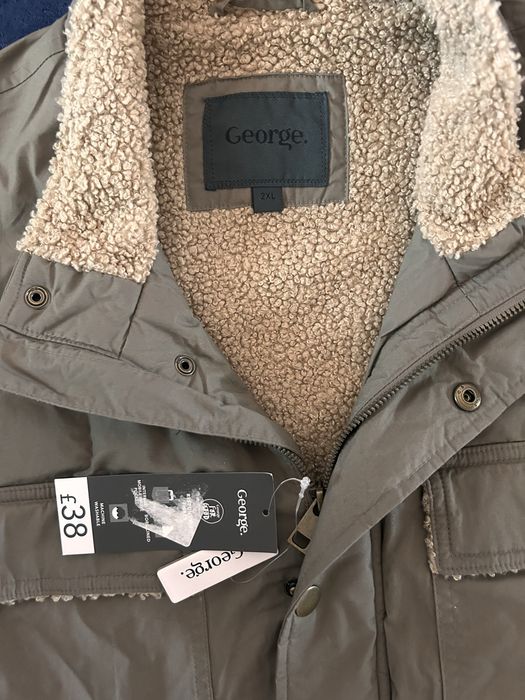 Чисто ново мъжко яке George – топло и стилно, купено от Англия!