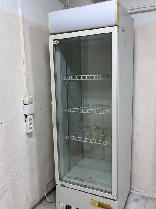 Холодильник в хорошем состояний